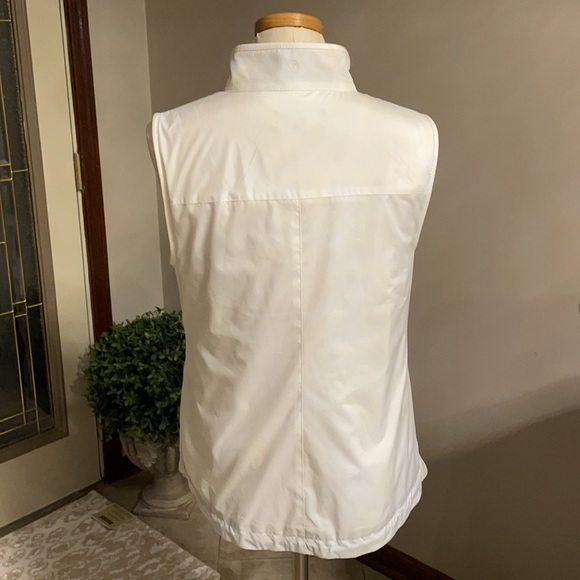 Talbots  women’s white weatherproof zipped Velcro closure vest White relaxed XS - Picture 3 of 12